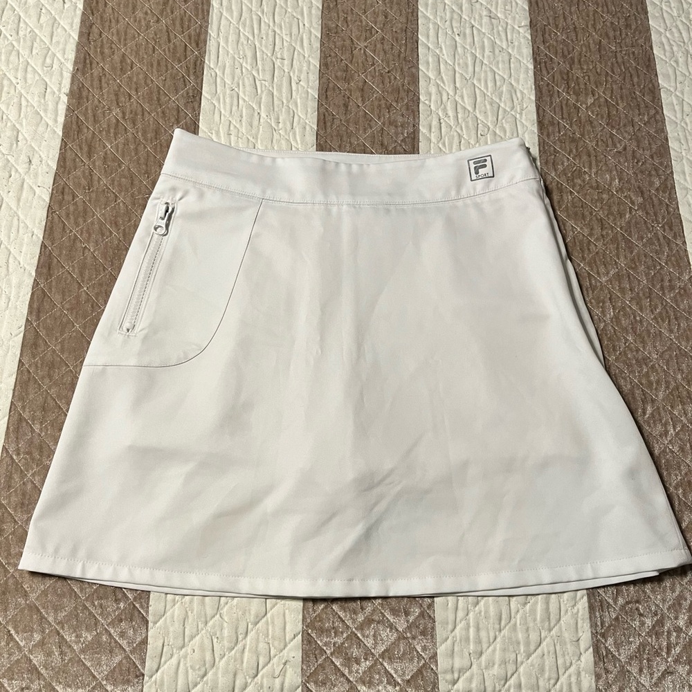 Women’s Fila Golf/Tennis Skirt with Built In Shorts. Size XS